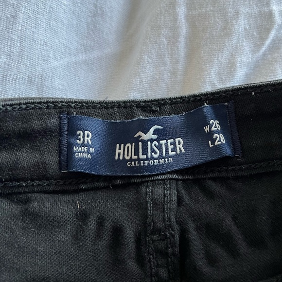 Hollister High Rise Skinny Jeans - Picture 3 of 3